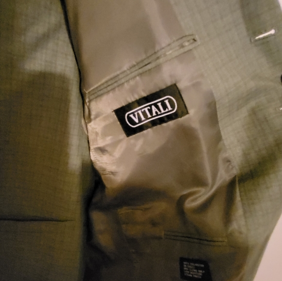 Vitali 3 piece suit - Picture 3 of 10